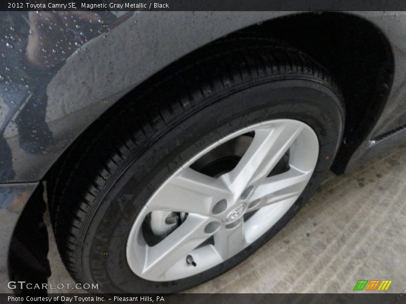 Magnetic Gray Metallic / Black 2012 Toyota Camry SE