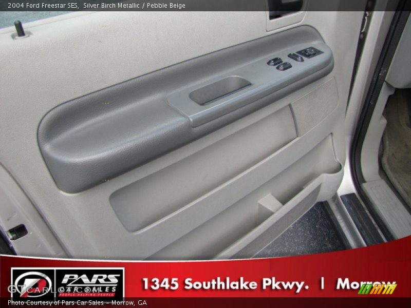 Silver Birch Metallic / Pebble Beige 2004 Ford Freestar SES