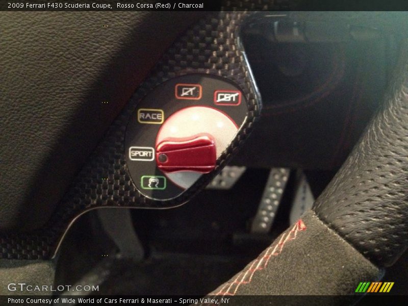 Controls of 2009 F430 Scuderia Coupe