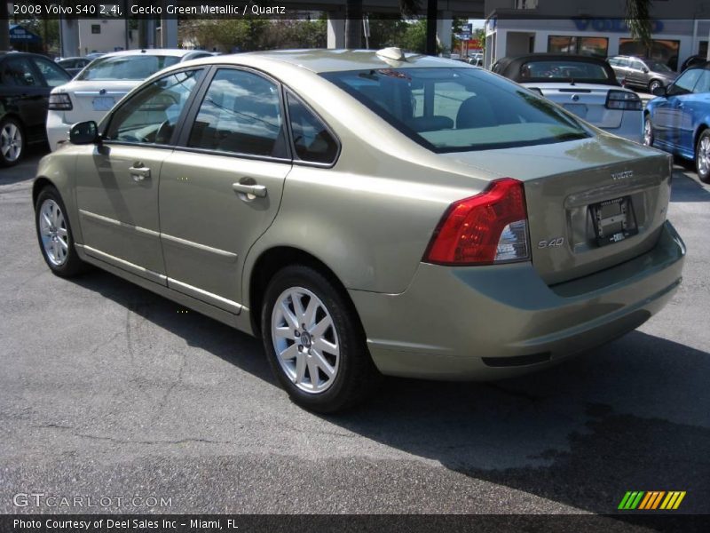 Gecko Green Metallic / Quartz 2008 Volvo S40 2.4i