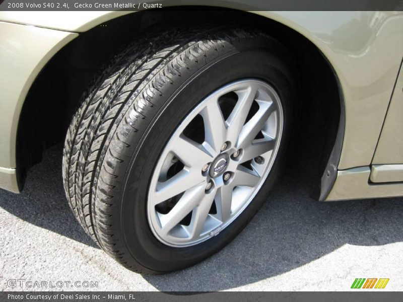 Gecko Green Metallic / Quartz 2008 Volvo S40 2.4i