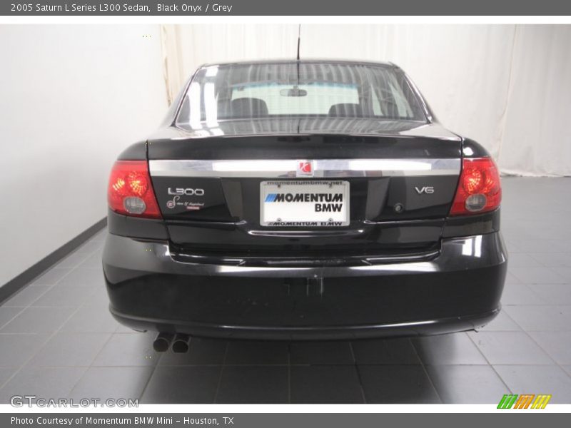 Black Onyx / Grey 2005 Saturn L Series L300 Sedan