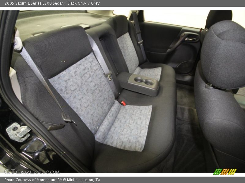 Black Onyx / Grey 2005 Saturn L Series L300 Sedan
