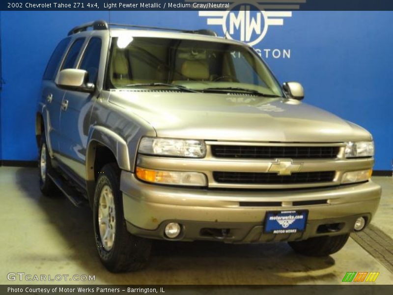 Light Pewter Metallic / Medium Gray/Neutral 2002 Chevrolet Tahoe Z71 4x4
