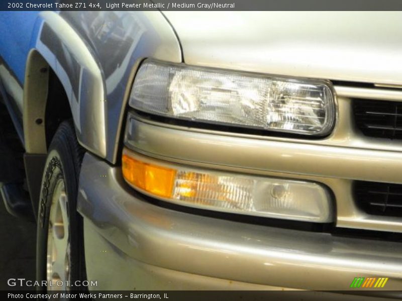 Light Pewter Metallic / Medium Gray/Neutral 2002 Chevrolet Tahoe Z71 4x4