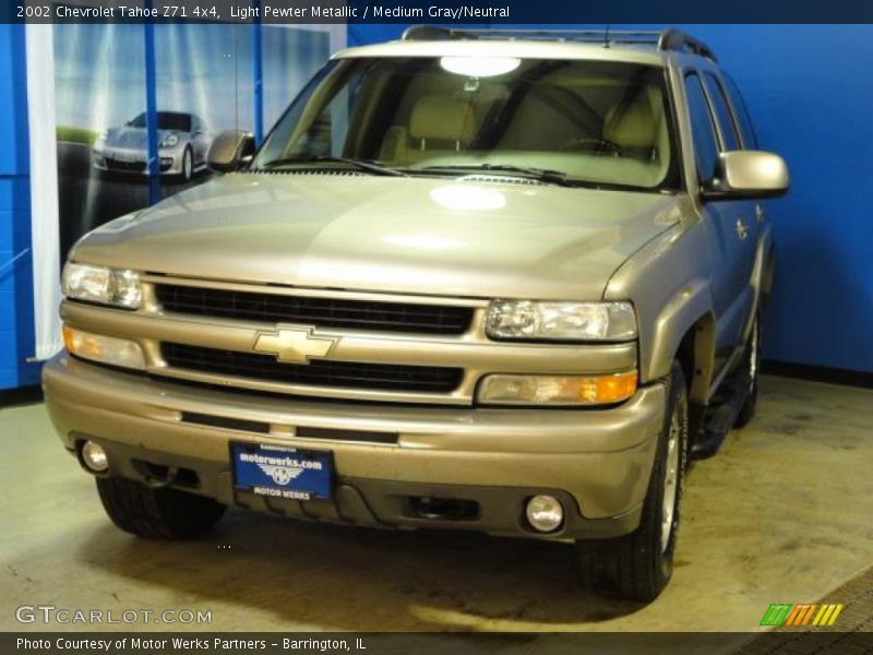 Light Pewter Metallic / Medium Gray/Neutral 2002 Chevrolet Tahoe Z71 4x4