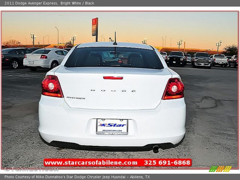 Bright White / Black 2011 Dodge Avenger Express