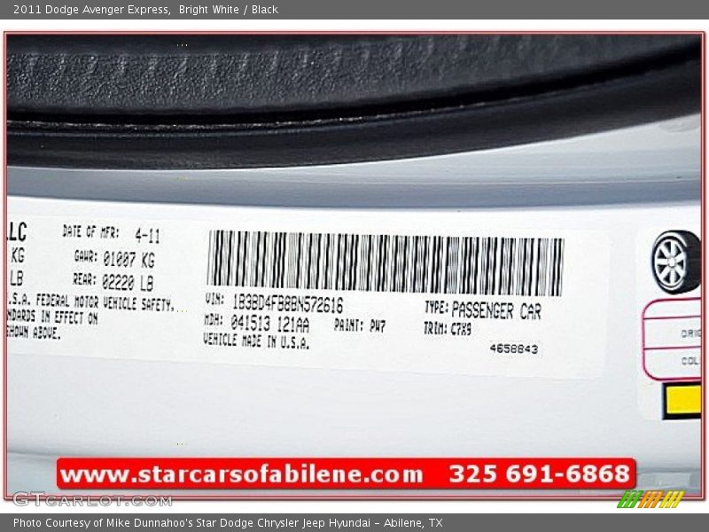 Bright White / Black 2011 Dodge Avenger Express