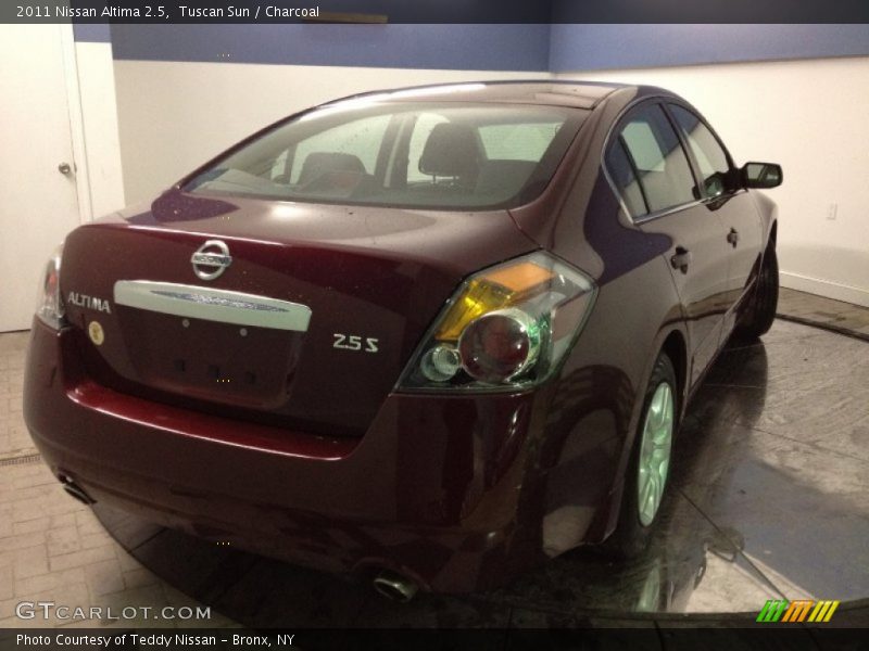 Tuscan Sun / Charcoal 2011 Nissan Altima 2.5