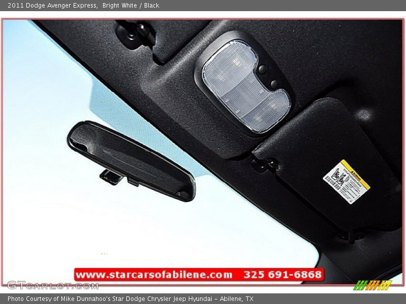Bright White / Black 2011 Dodge Avenger Express