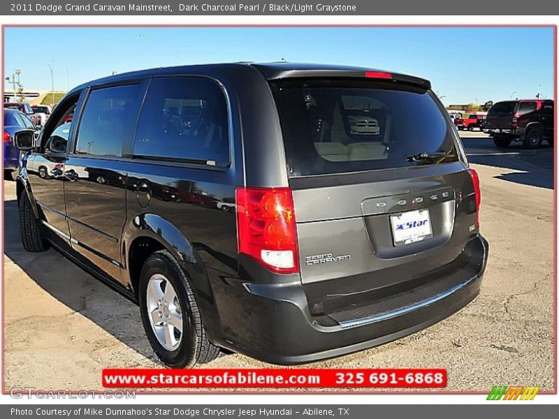 Dark Charcoal Pearl / Black/Light Graystone 2011 Dodge Grand Caravan Mainstreet