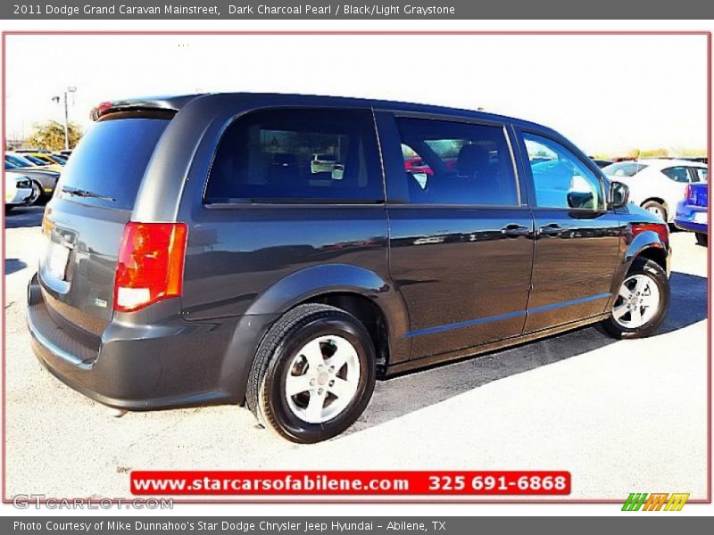 Dark Charcoal Pearl / Black/Light Graystone 2011 Dodge Grand Caravan Mainstreet