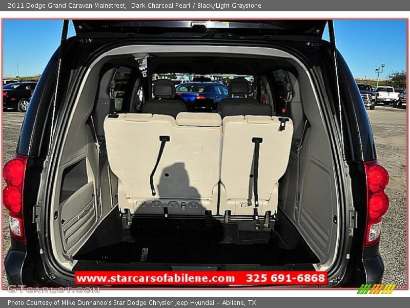 Dark Charcoal Pearl / Black/Light Graystone 2011 Dodge Grand Caravan Mainstreet