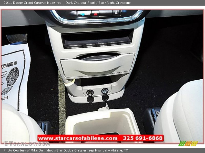 Dark Charcoal Pearl / Black/Light Graystone 2011 Dodge Grand Caravan Mainstreet