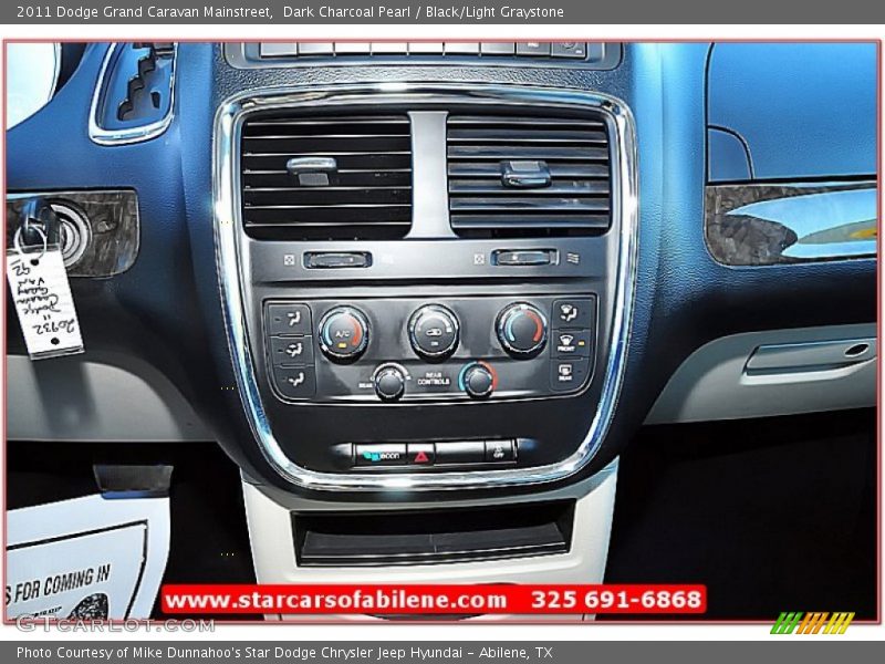 Dark Charcoal Pearl / Black/Light Graystone 2011 Dodge Grand Caravan Mainstreet
