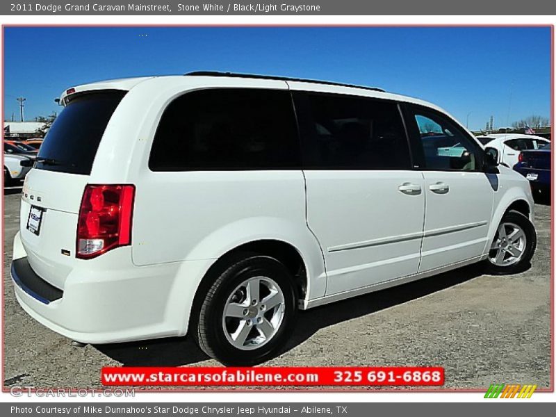 Stone White / Black/Light Graystone 2011 Dodge Grand Caravan Mainstreet