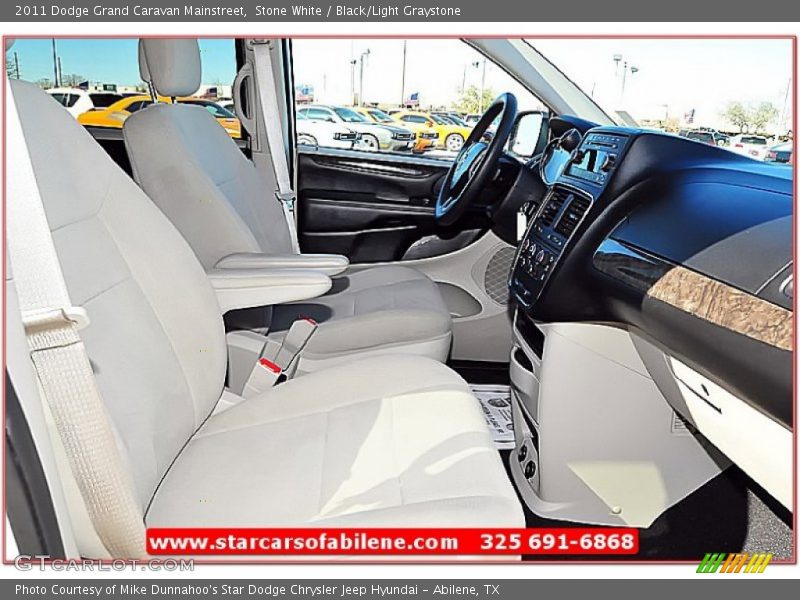Stone White / Black/Light Graystone 2011 Dodge Grand Caravan Mainstreet