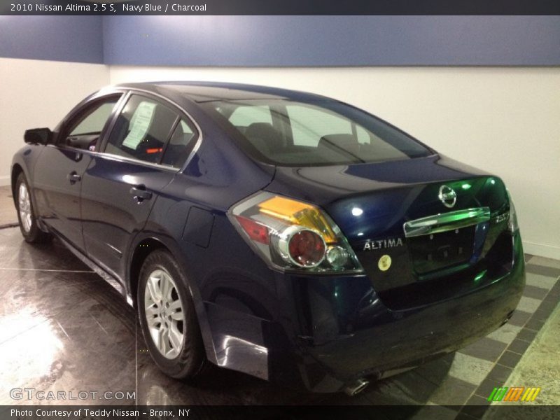 Navy Blue / Charcoal 2010 Nissan Altima 2.5 S