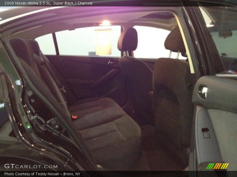 Super Black / Charcoal 2009 Nissan Altima 2.5 SL