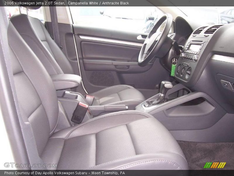 Campanella White / Anthracite Black 2006 Volkswagen Jetta 2.0T Sedan