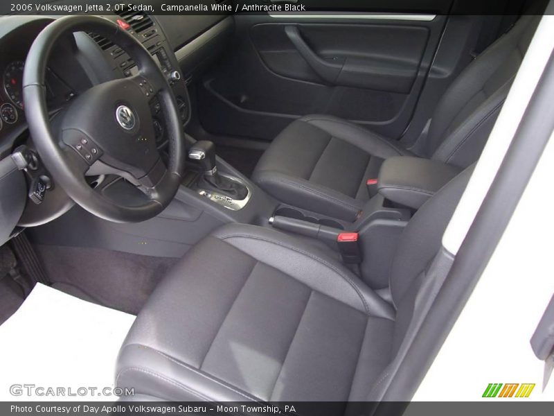 Campanella White / Anthracite Black 2006 Volkswagen Jetta 2.0T Sedan