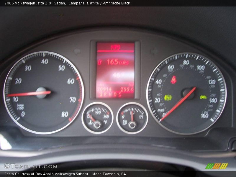 Campanella White / Anthracite Black 2006 Volkswagen Jetta 2.0T Sedan