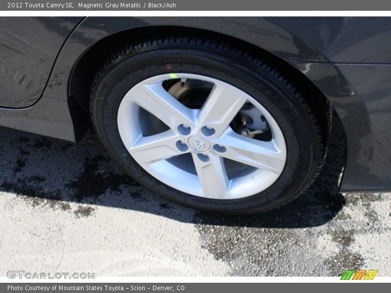 Magnetic Gray Metallic / Black/Ash 2012 Toyota Camry SE