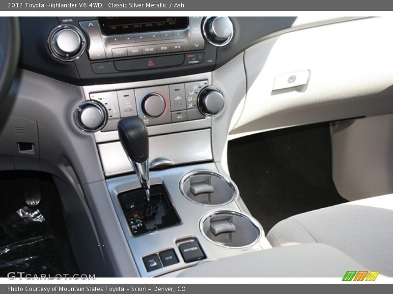 Classic Silver Metallic / Ash 2012 Toyota Highlander V6 4WD