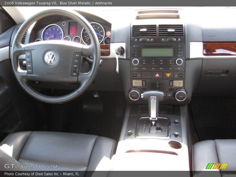 Blue Silver Metallic / Anthracite 2006 Volkswagen Touareg V6
