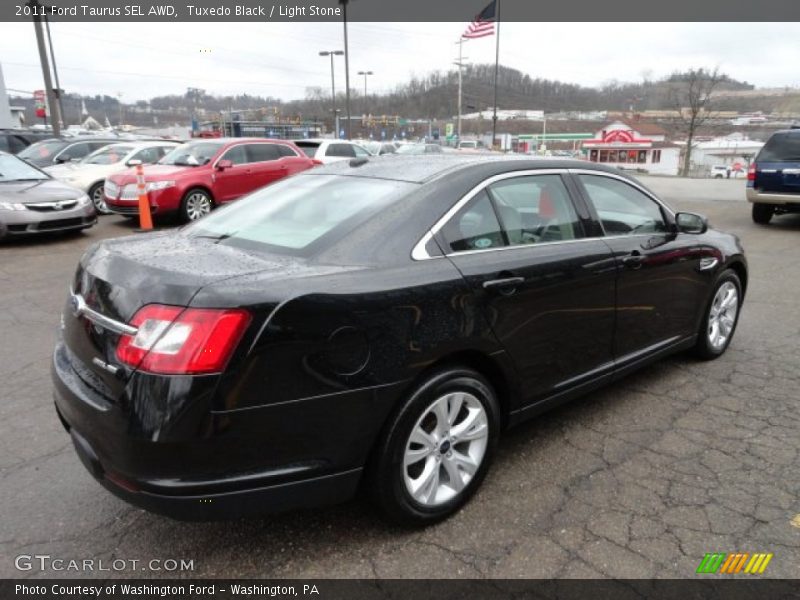 Tuxedo Black / Light Stone 2011 Ford Taurus SEL AWD