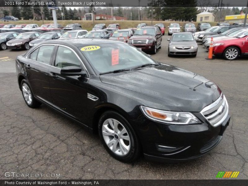 Tuxedo Black / Light Stone 2011 Ford Taurus SEL AWD