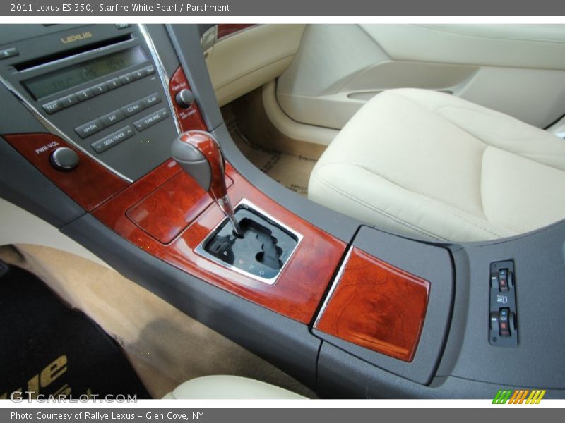 Starfire White Pearl / Parchment 2011 Lexus ES 350