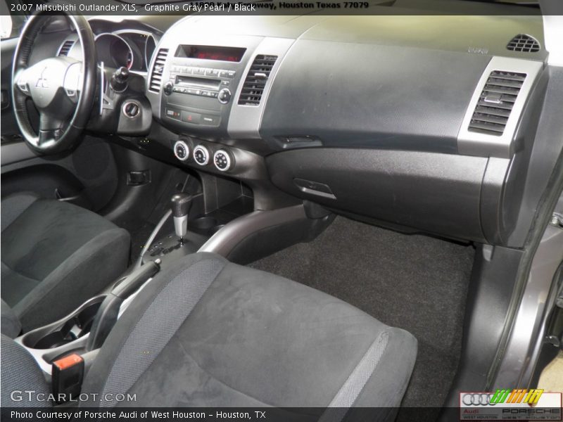 Graphite Gray Pearl / Black 2007 Mitsubishi Outlander XLS