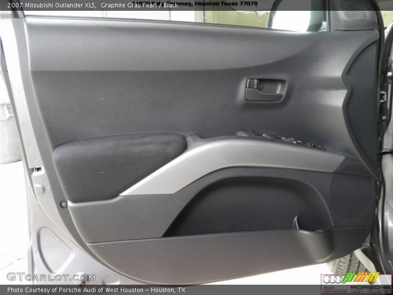 Graphite Gray Pearl / Black 2007 Mitsubishi Outlander XLS