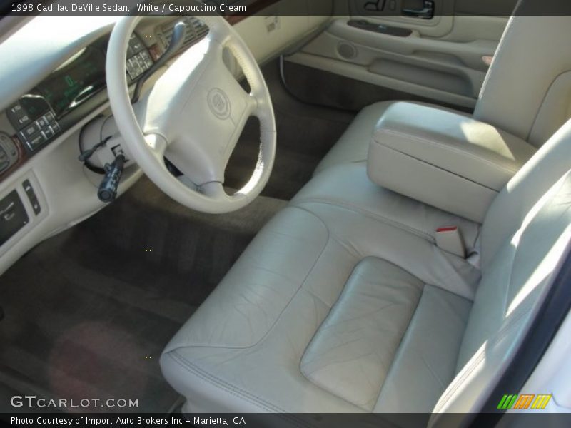 White / Cappuccino Cream 1998 Cadillac DeVille Sedan