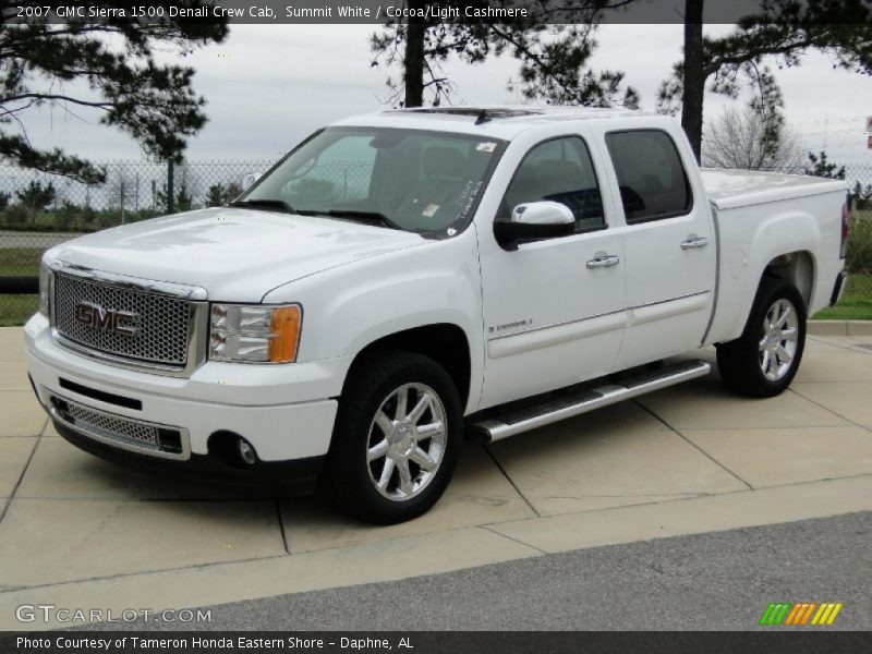 Front 3/4 View of 2007 Sierra 1500 Denali Crew Cab