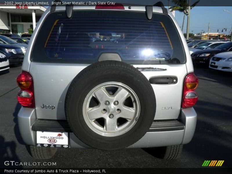 Bright Silver Metallic / Dark Slate Gray 2002 Jeep Liberty Limited