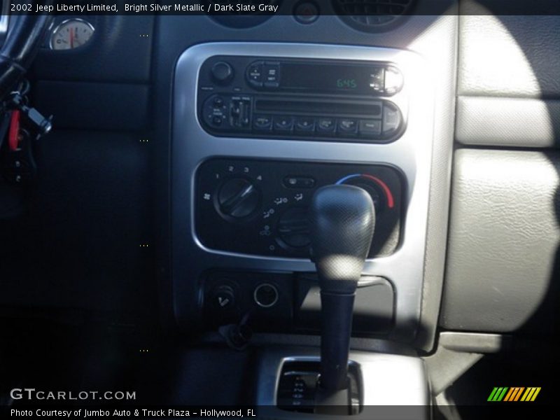 Bright Silver Metallic / Dark Slate Gray 2002 Jeep Liberty Limited