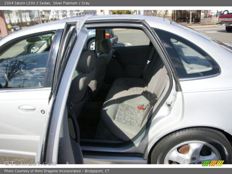 Silver Platinum / Gray 2004 Saturn L300 2 Sedan