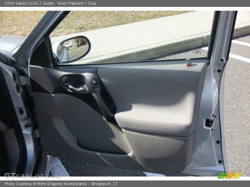 Silver Platinum / Gray 2004 Saturn L300 2 Sedan