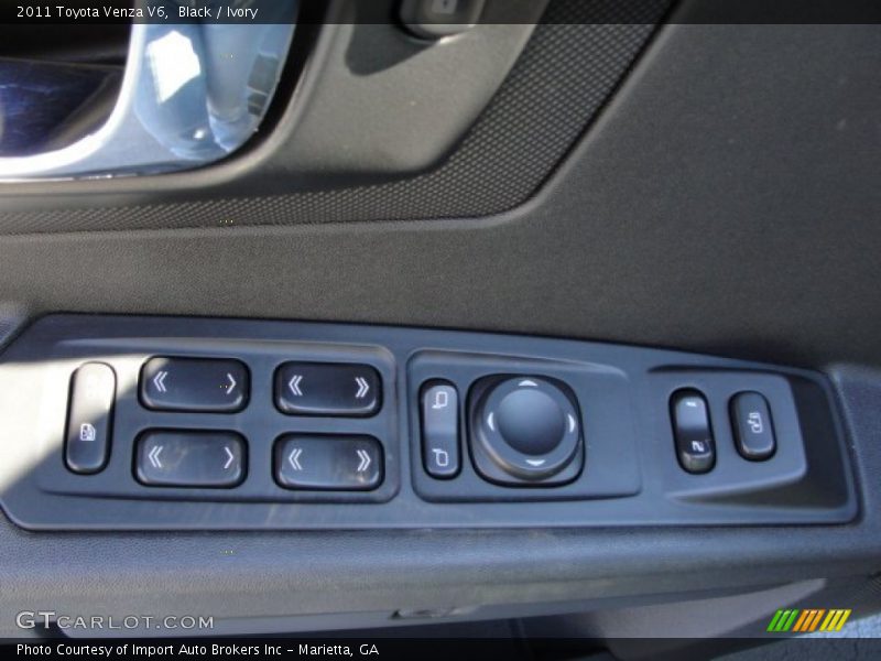 Black / Ivory 2011 Toyota Venza V6