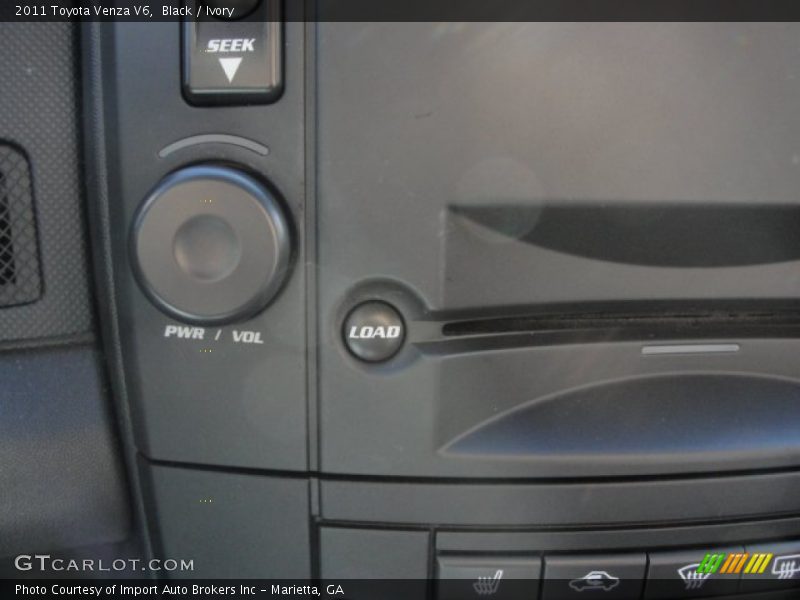 Black / Ivory 2011 Toyota Venza V6