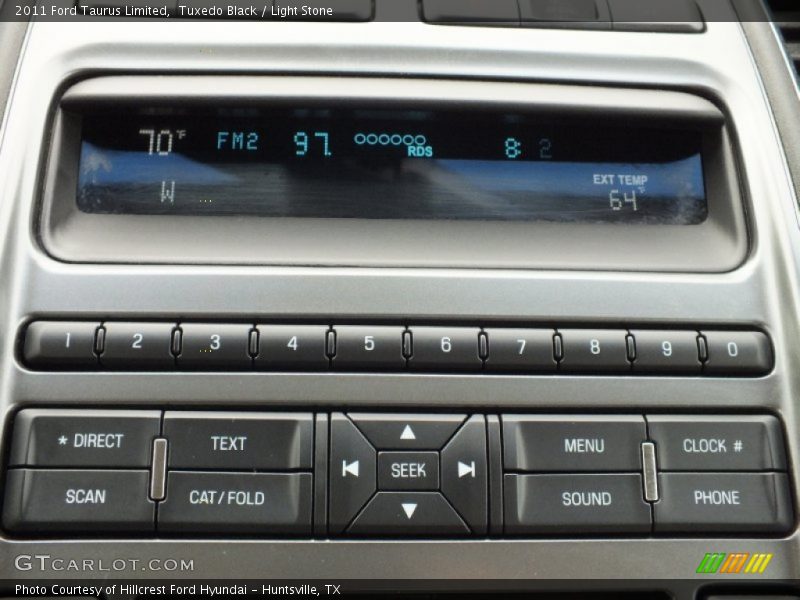 Tuxedo Black / Light Stone 2011 Ford Taurus Limited