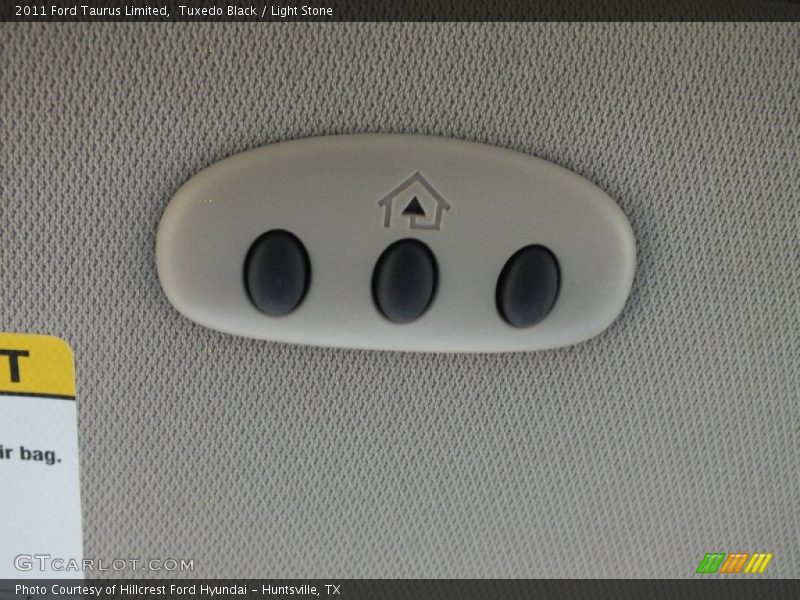 Tuxedo Black / Light Stone 2011 Ford Taurus Limited