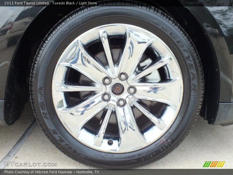 Tuxedo Black / Light Stone 2011 Ford Taurus Limited