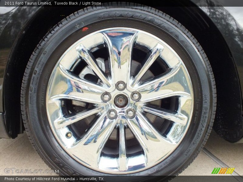Tuxedo Black / Light Stone 2011 Ford Taurus Limited