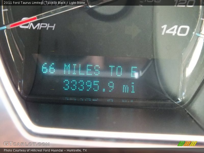 Tuxedo Black / Light Stone 2011 Ford Taurus Limited