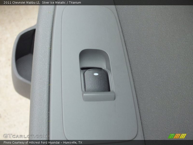 Silver Ice Metallic / Titanium 2011 Chevrolet Malibu LS
