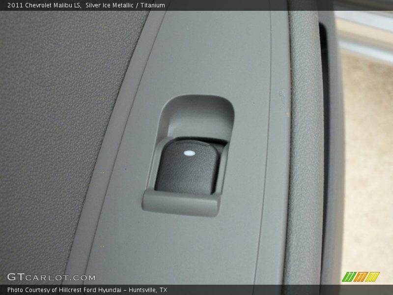 Silver Ice Metallic / Titanium 2011 Chevrolet Malibu LS