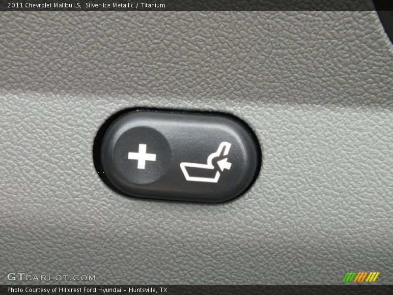 Silver Ice Metallic / Titanium 2011 Chevrolet Malibu LS